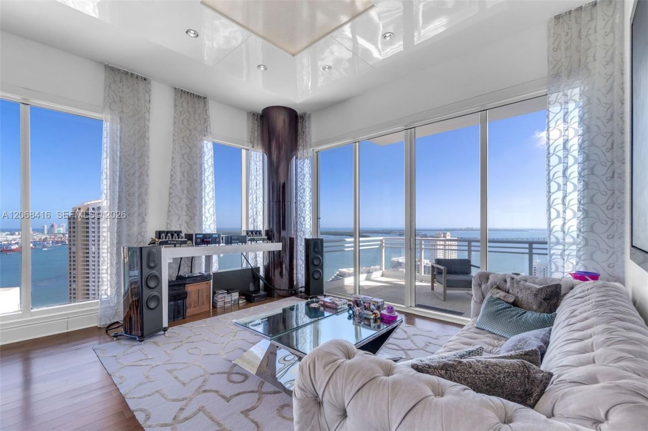 900 Brickell Key Blvd , Unit 2904, Miami, FL 33131 Photo