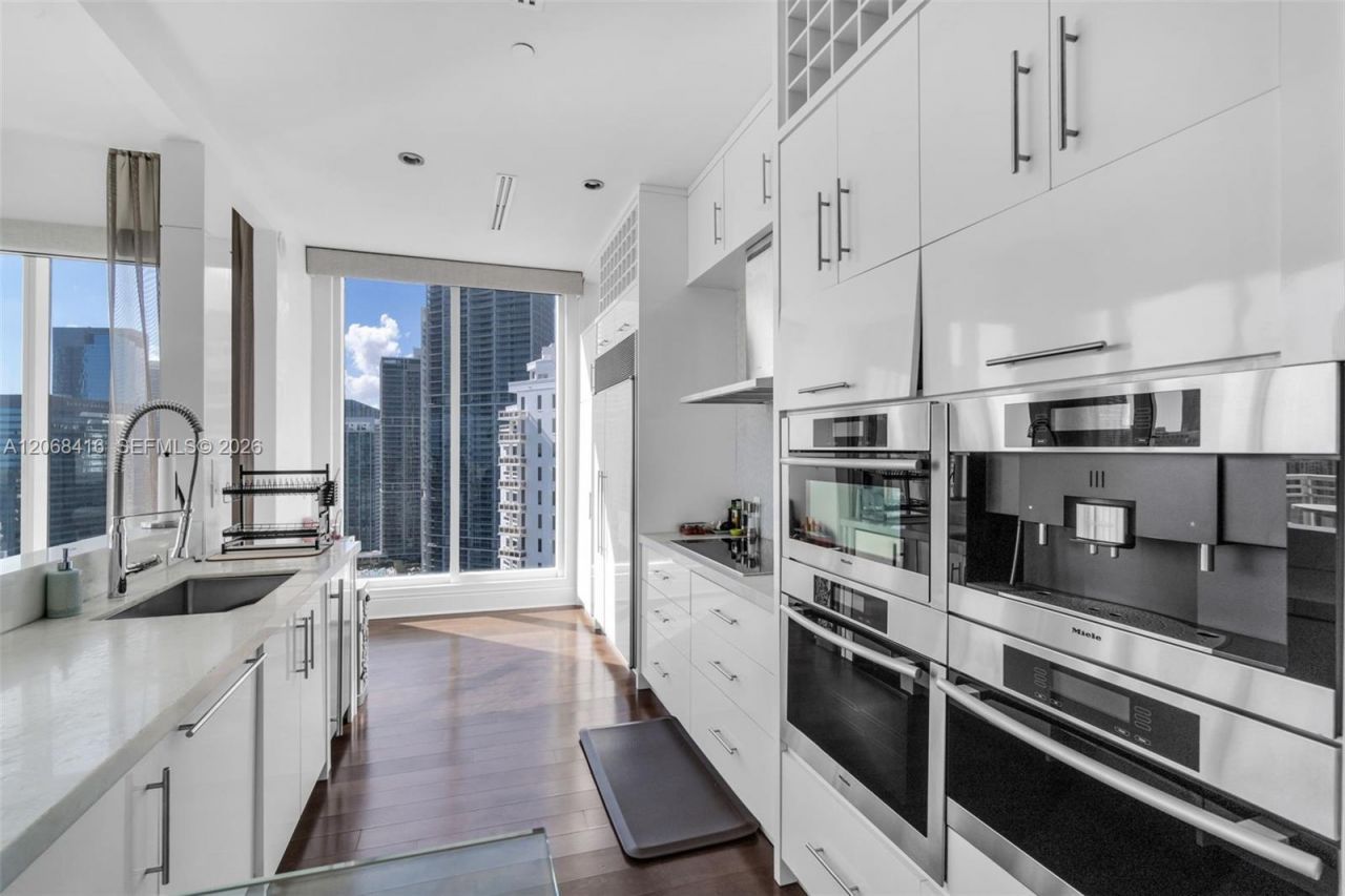 900 Brickell Key Blvd , Unit 2904, Miami, FL 33131 Photo