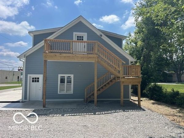 29 W High Street , Mooresville, IN 46158