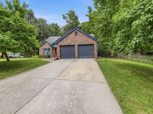 8362 La Habra Lane, Indianapolis, IN 46236