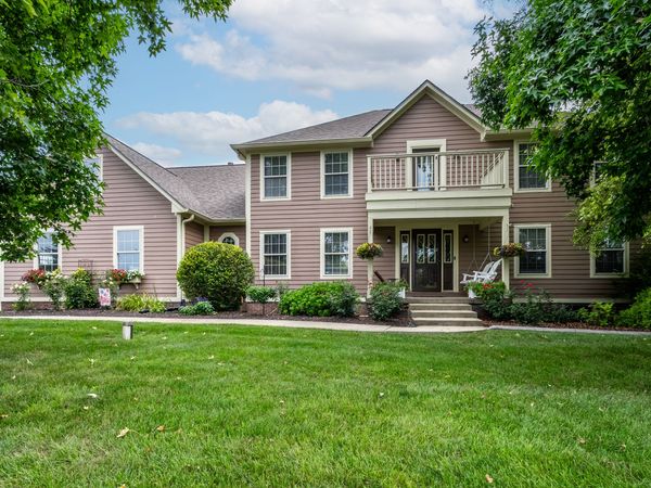 2584 E Fairway Village Drive , Greenfield, IN 46140