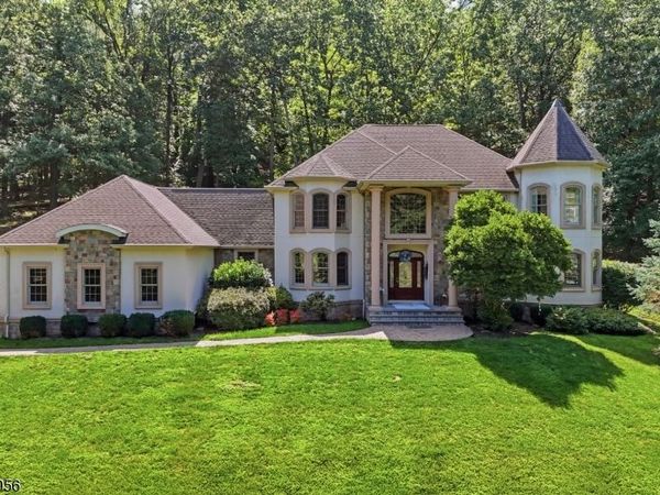 183 Church Road, Holland, NJ 08848