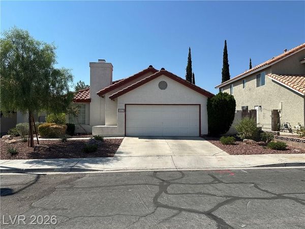 9517 Echo Glen Drive, Las Vegas, NV 89117