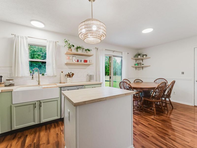 5904 Thorngate Drive, Galloway, OH 43119 Photo 15