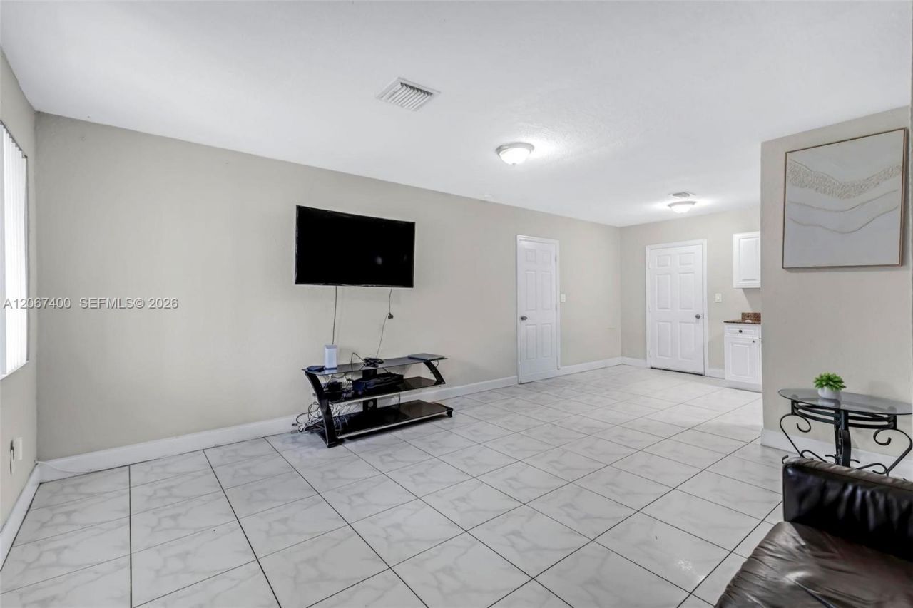 3271 NW 173rd Ter , Miami Gardens, FL 33056 Photo