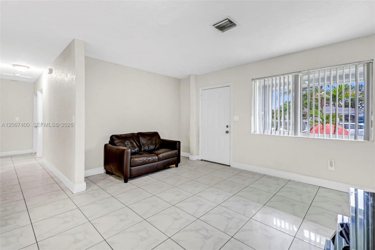 3271 NW 173rd Ter , Miami Gardens, FL 33056 Photo