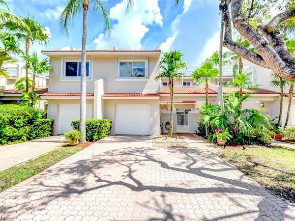 10237 NW 52nd Ln, Unit 10237, Doral, FL 33178