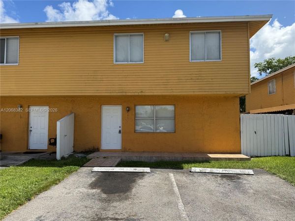 Unit 11, Homestead, FL 33030