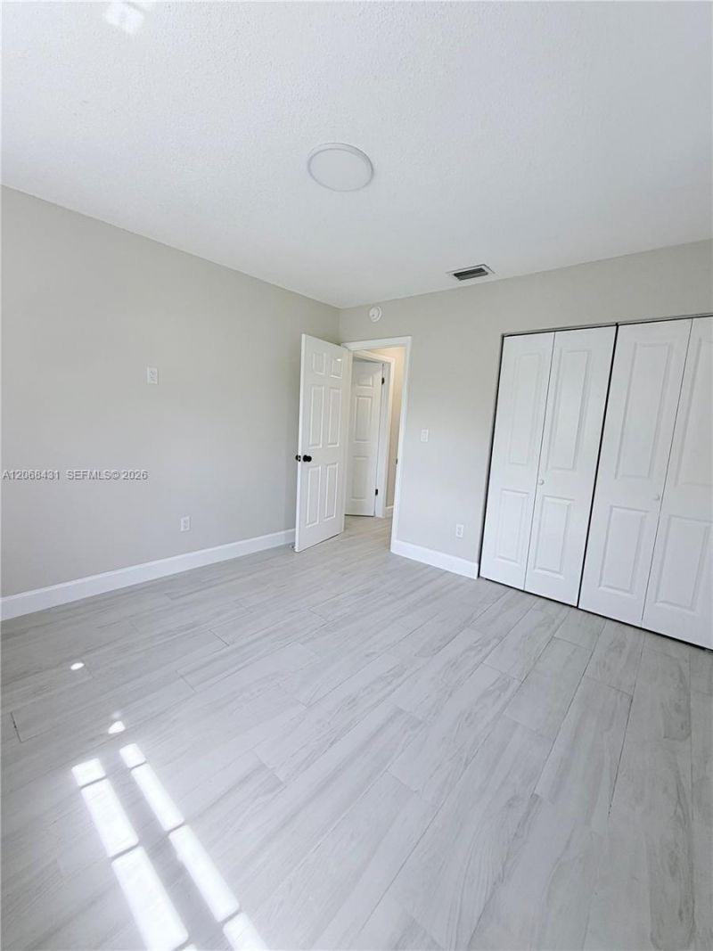 4492 NW 180th St , Miami Gardens, FL 33055 Photo