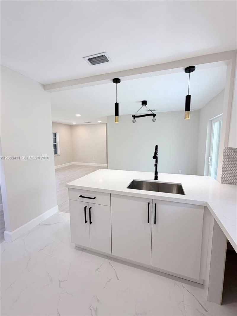4492 NW 180th St , Miami Gardens, FL 33055 Photo
