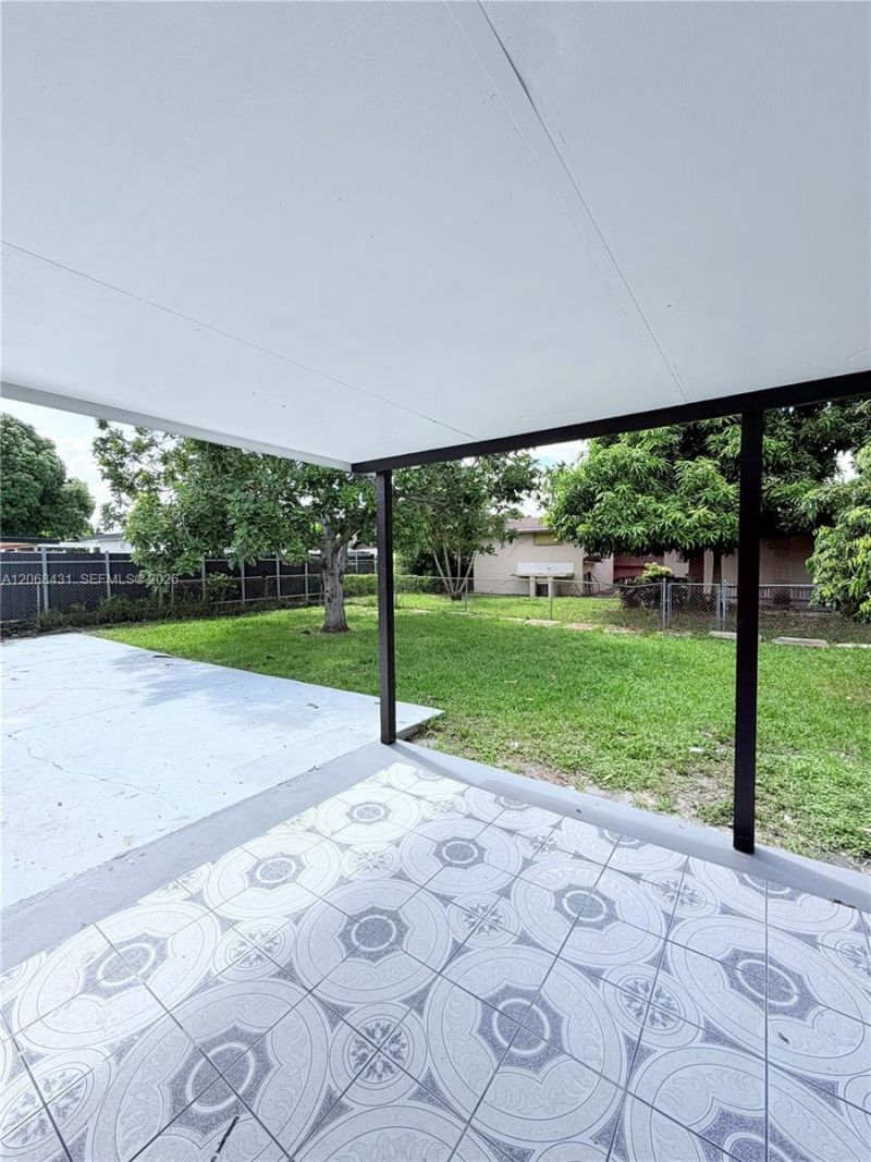 4492 NW 180th St , Miami Gardens, FL 33055 Photo