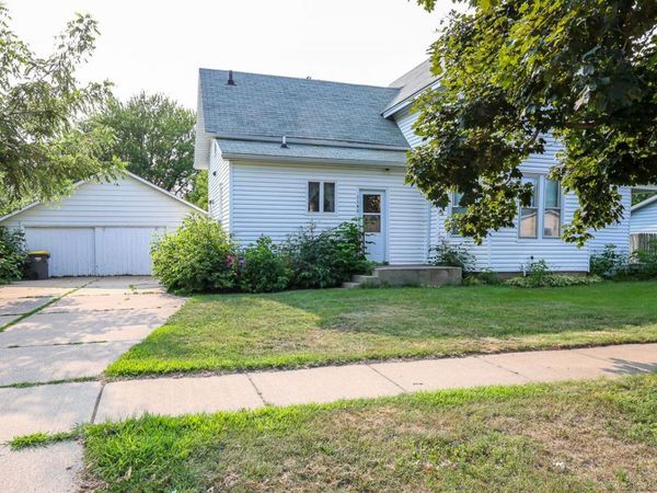 1140 12th Avenue, Baldwin, WI 54002