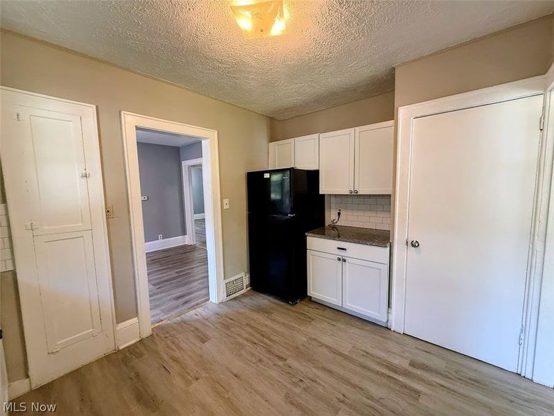 751 Merton Avenue , Akron, OH 44306 Photo 8
