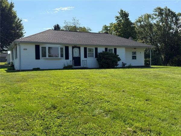 4284 Swallen Avenue , Louisville, OH 44641