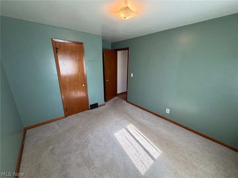 4284 Swallen Avenue , Louisville, OH 44641 Photo 16
