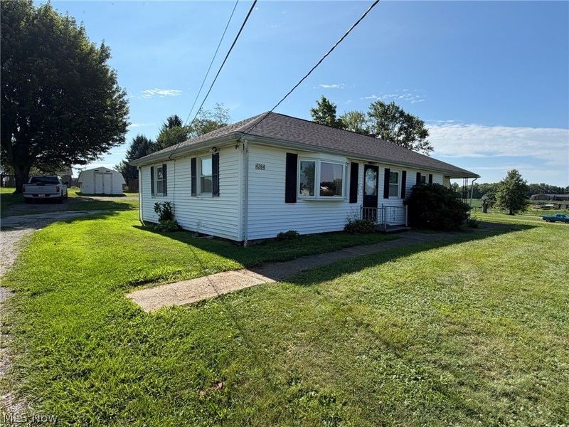 4284 Swallen Avenue , Louisville, OH 44641 Photo 3