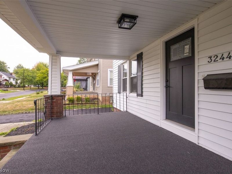 3244 Redwood Road, Cleveland Heights, OH 44118 Photo 2
