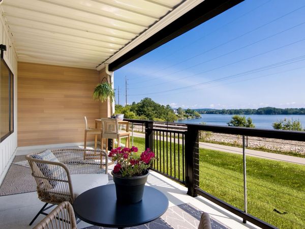 225 Seventeenth Street E, Traverse City, MI 49684