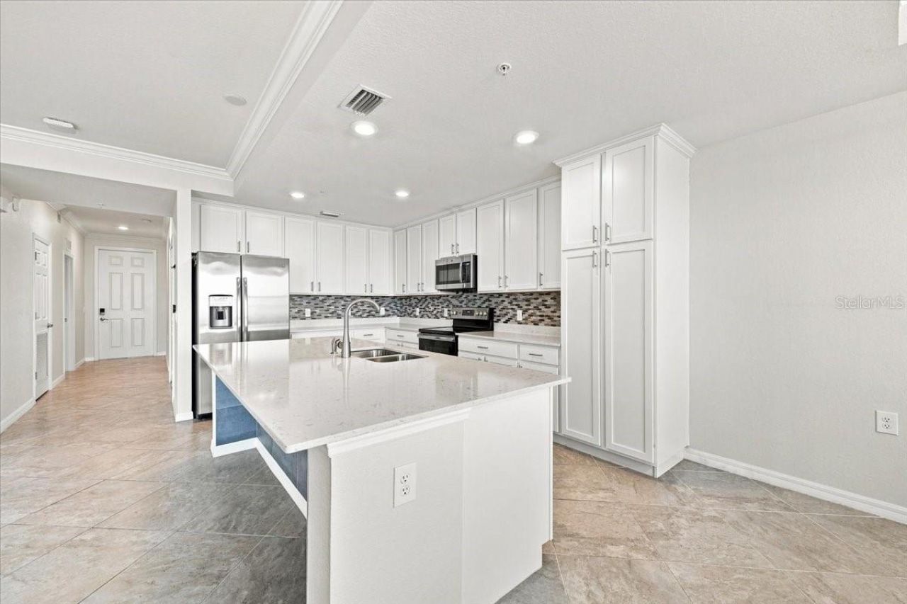 920 Tidewater Shores Loop, Unit 307, Bradenton, FL 34208 Photo
