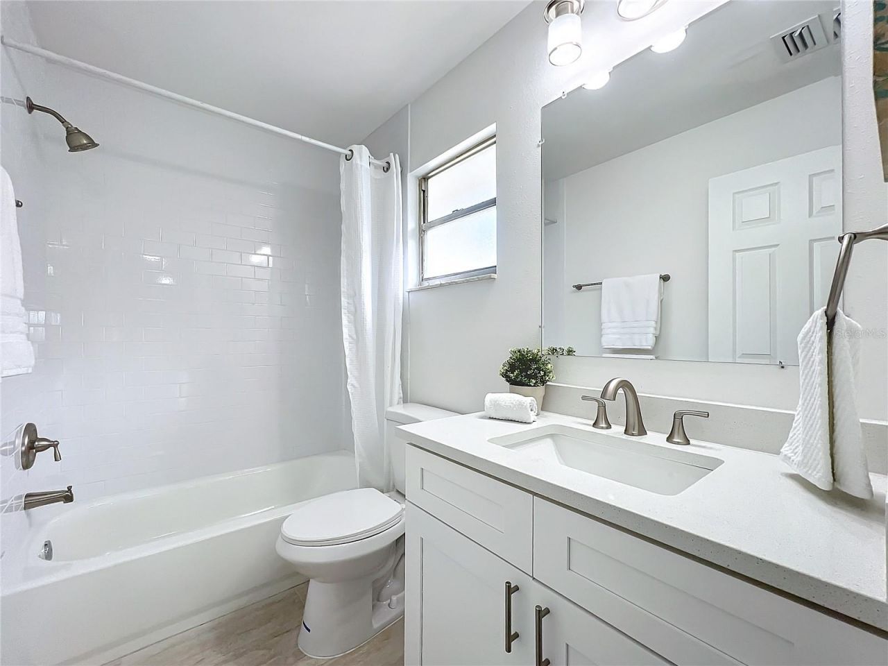 3932 Ashwood Lane , Unit 42, Sarasota, FL 34232 Photo