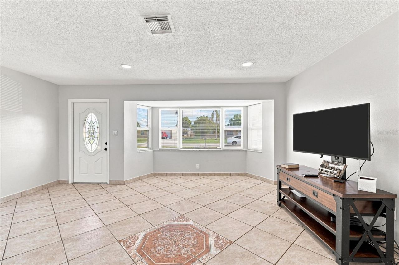 18186 Iris Road, Fort Myers, FL 33967 Photo