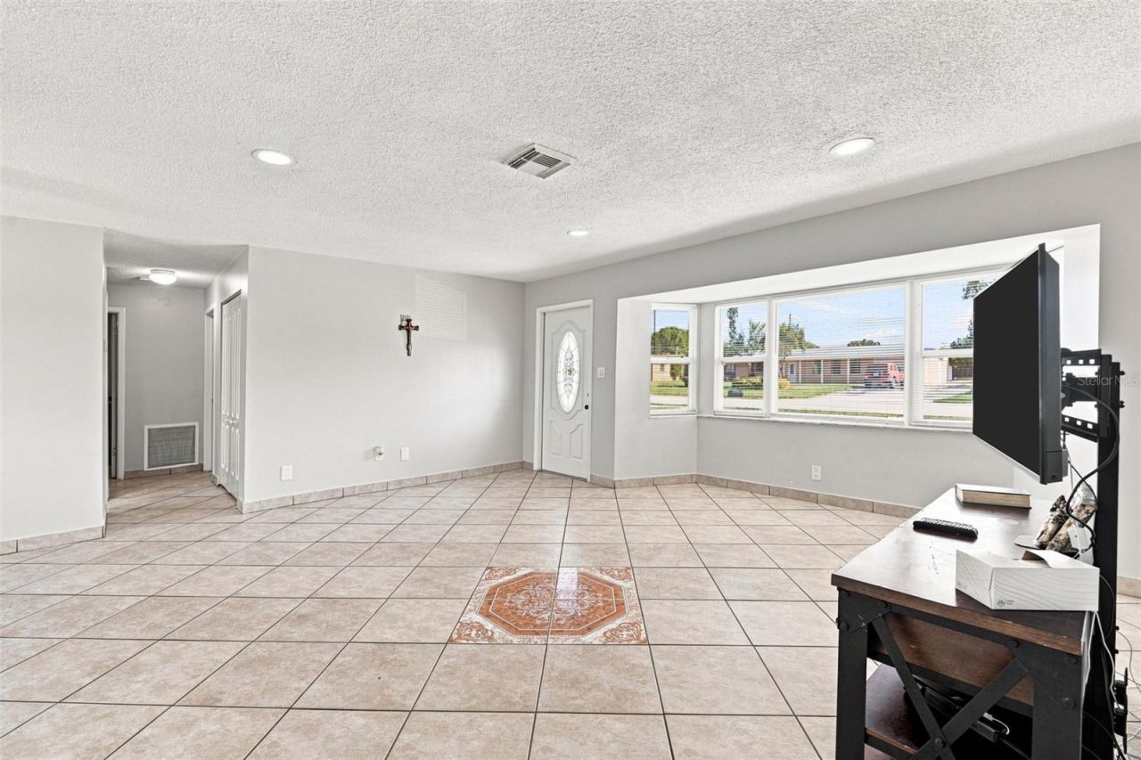 18186 Iris Road, Fort Myers, FL 33967 Photo