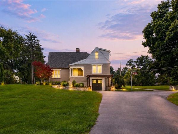 214 W Joliet Road, Valparaiso, IN 46385