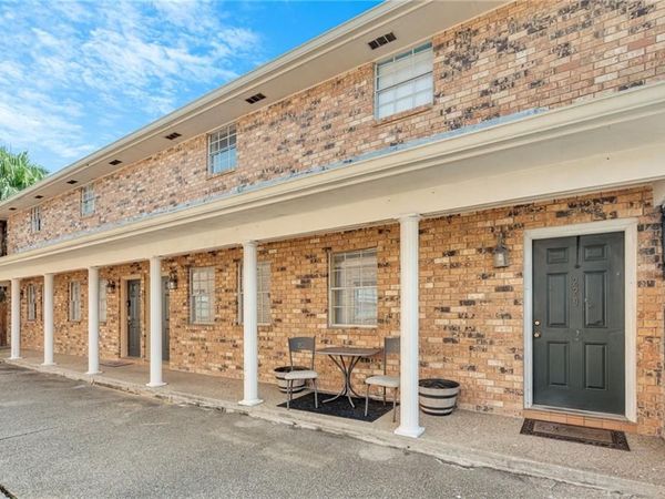 229-235 W ESPLANADE Avenue, Metairie, LA 70005