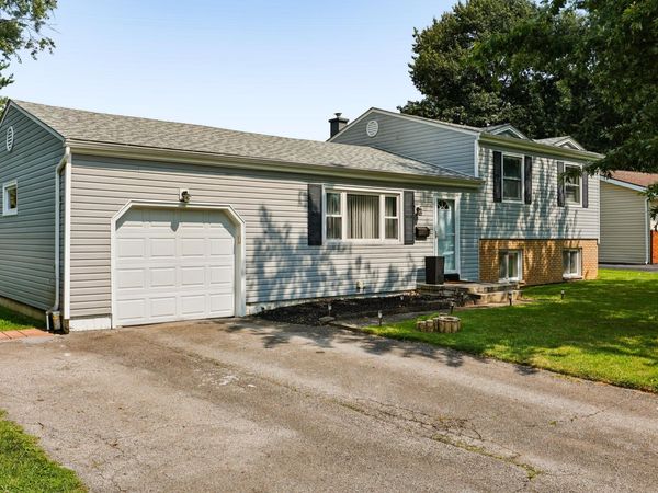 866 Hunt Valley Drive , Reynoldsburg, OH 43068