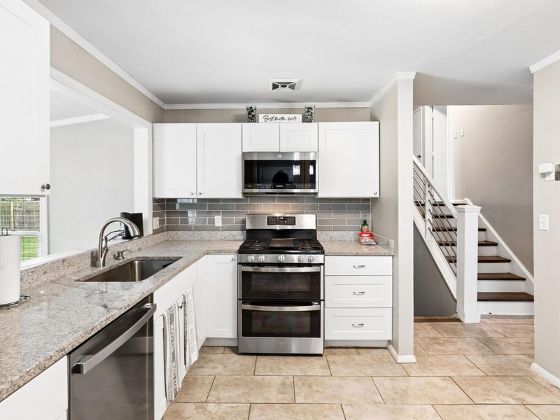 866 Hunt Valley Drive , Reynoldsburg, OH 43068 Photo 15
