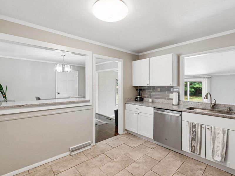 866 Hunt Valley Drive , Reynoldsburg, OH 43068 Photo 18