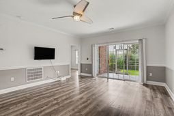 4872 Dahlia Ct. photo 4