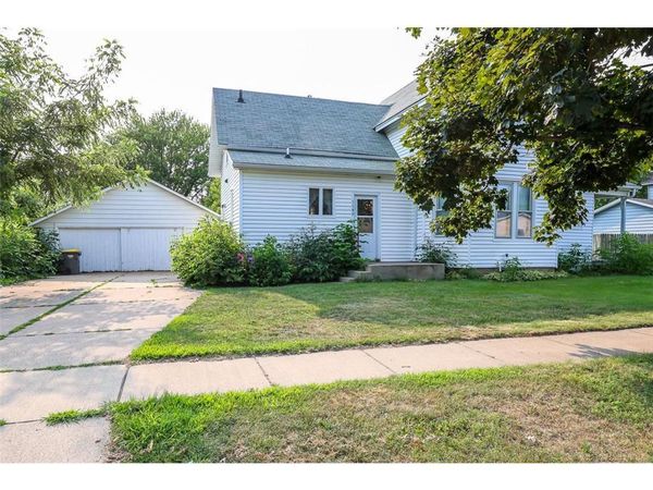 1140 12th Avenue, Baldwin, WI 54002