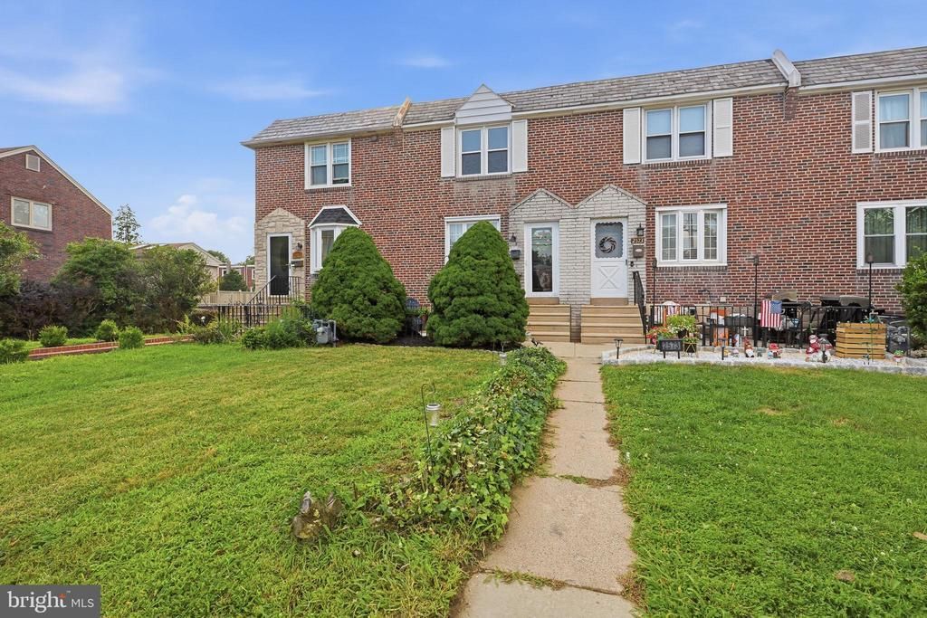 2575 IRVINGTON ROAD , DREXEL HILL, PA 19026