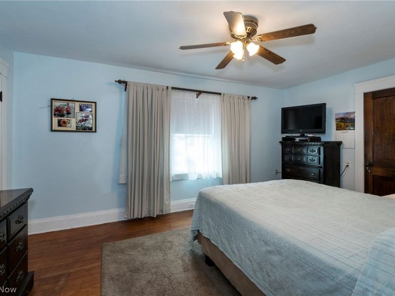 9817 Robinson Avenue, Garfield Heights, OH 44125 Photo 17