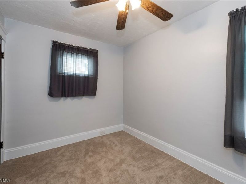 9817 Robinson Avenue, Garfield Heights, OH 44125 Photo 18