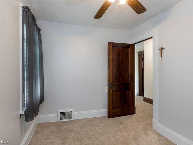 9817 Robinson Avenue, Garfield Heights, OH 44125 Photo 19