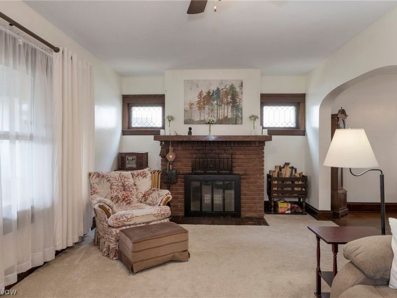 9817 Robinson Avenue, Garfield Heights, OH 44125 Photo 4