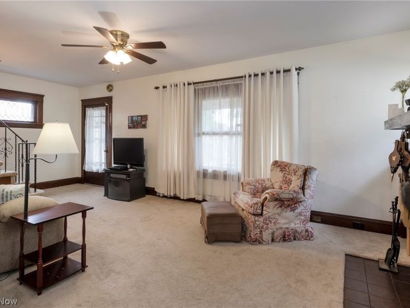 9817 Robinson Avenue, Garfield Heights, OH 44125 Photo 6