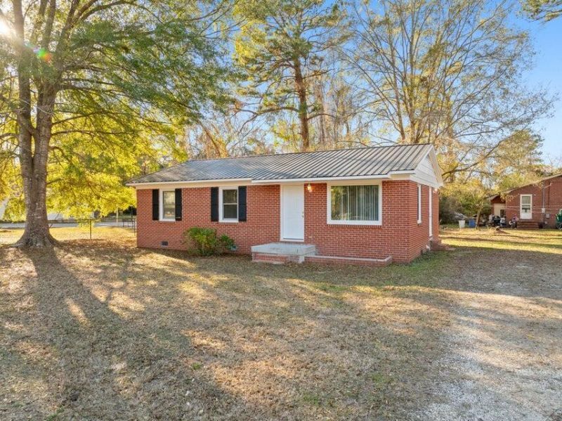 139 Mahogany Avenue Photo 3