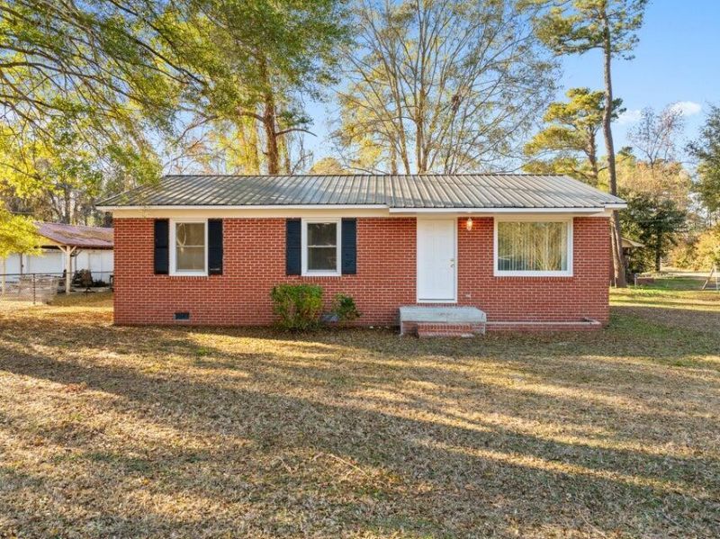 139 Mahogany Avenue Photo 4
