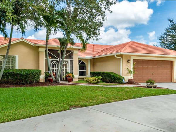 10850 Paso Fino Drive, Wellington, FL 33449