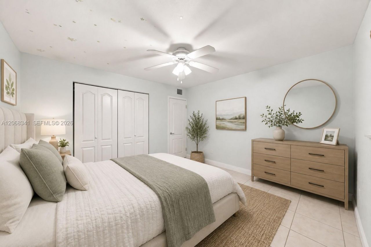3180 W 3rd Ave, Hialeah, FL 33012 Photo
