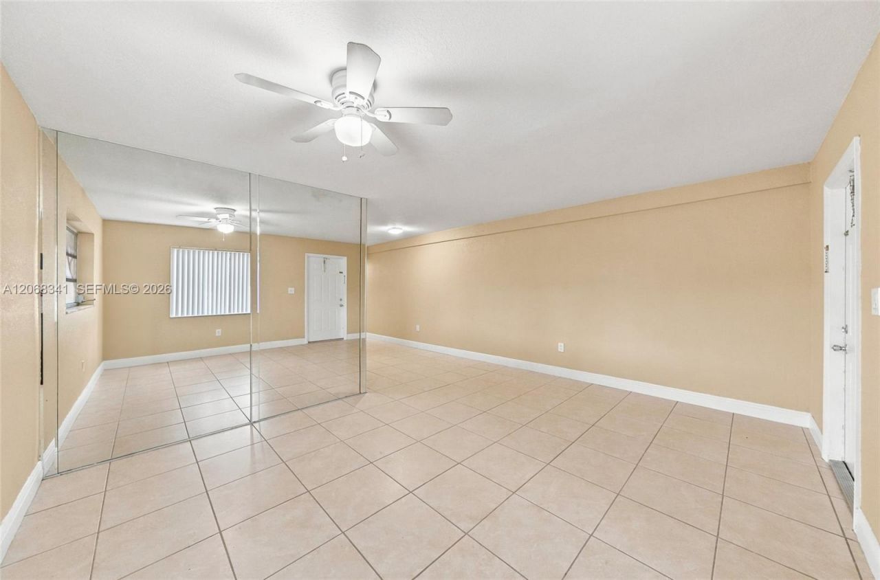 3180 W 3rd Ave, Hialeah, FL 33012 Photo