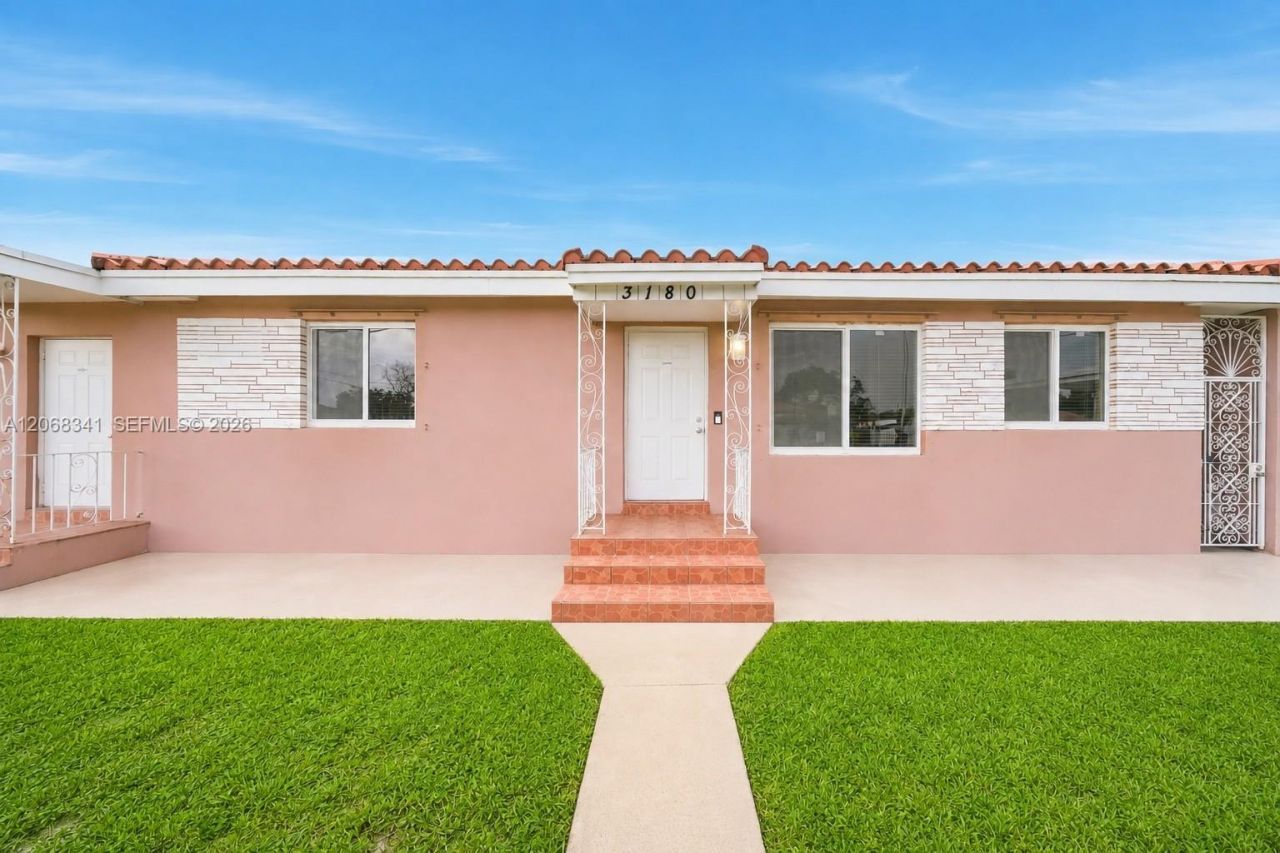 3180 W 3rd Ave, Hialeah, FL 33012 Photo