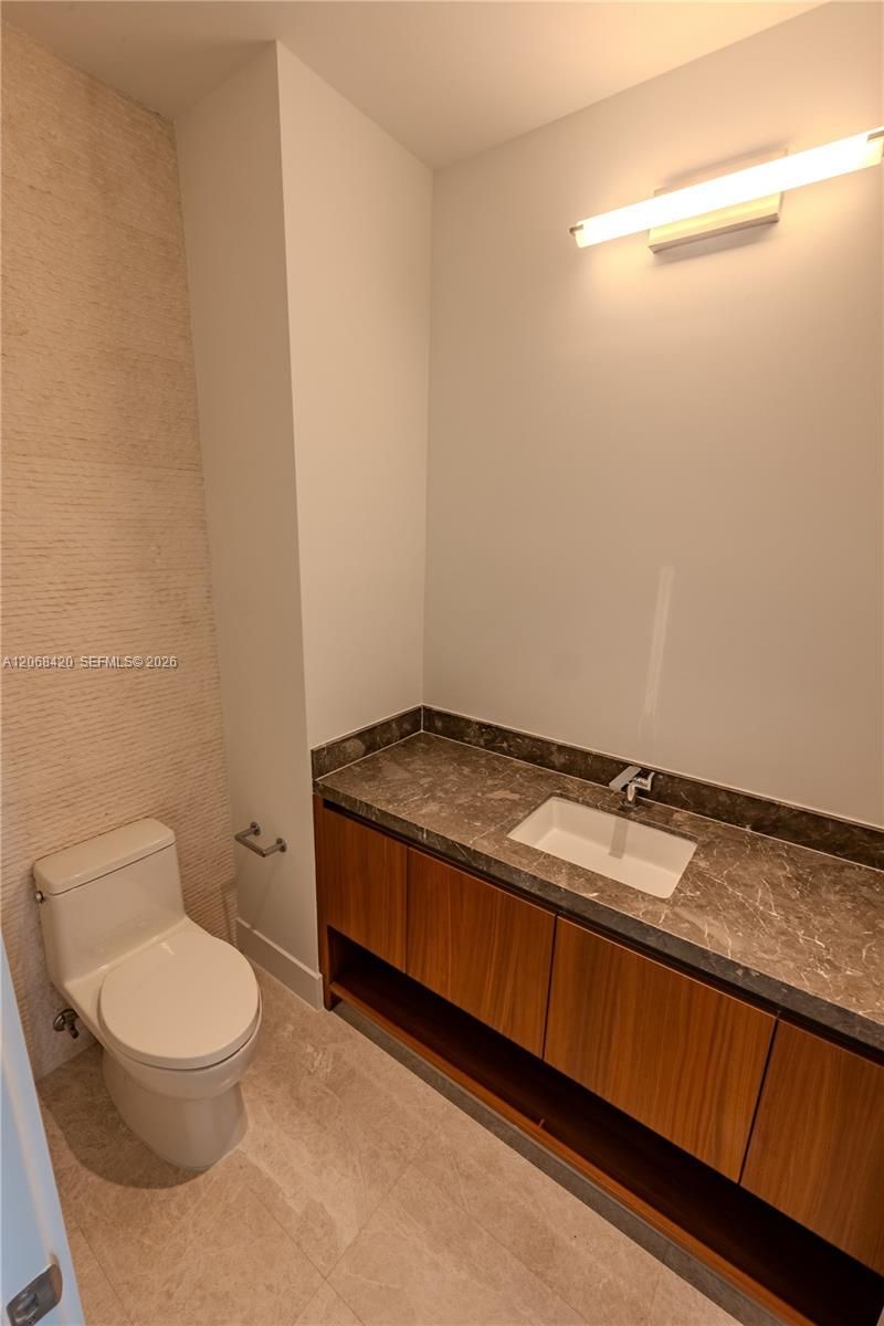 175 SE 25th Rd , Unit 1002, Miami, FL 33129 Photo