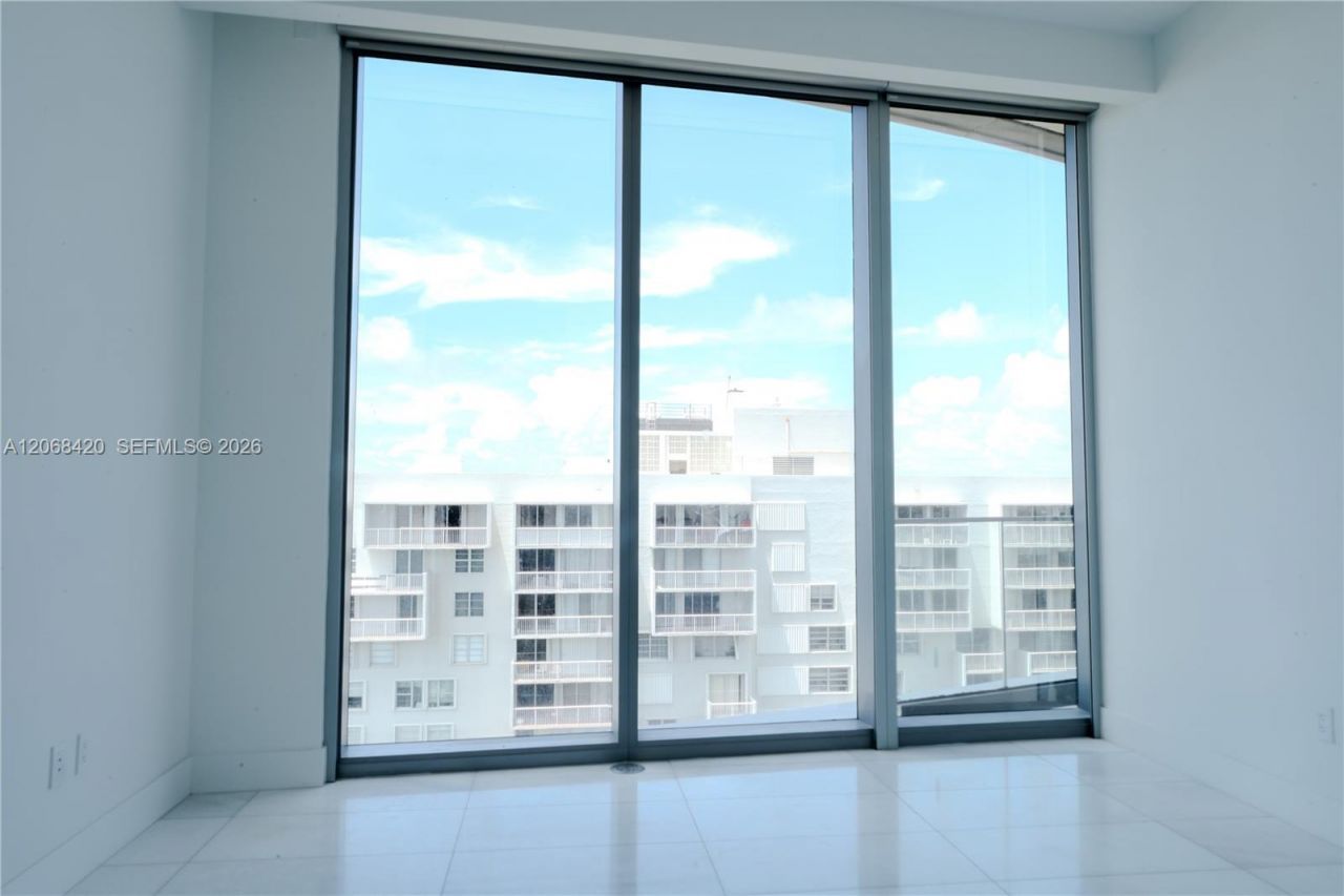 175 SE 25th Rd , Unit 1002, Miami, FL 33129 Photo