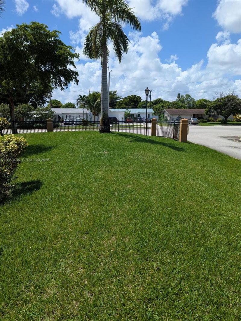 8380 S Missionwood Cir , Unit C-II, Miramar, FL 33025 Photo