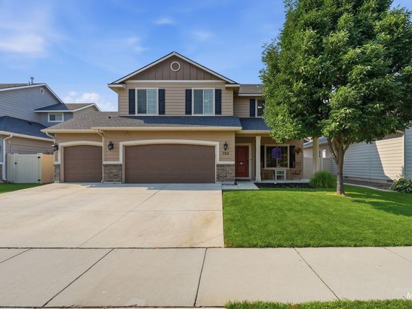 725 E Ionia Dr, Meridian, ID 83642
