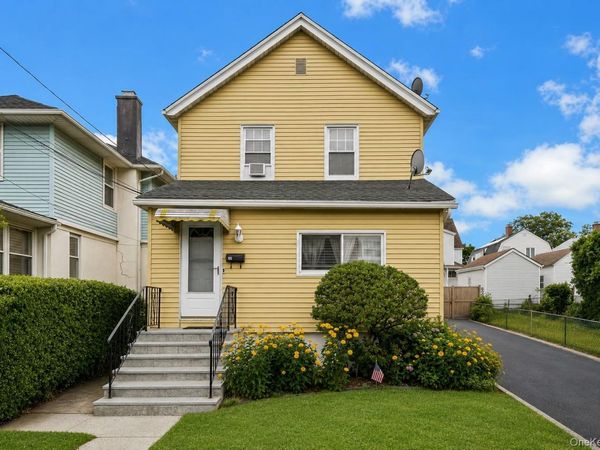 95 Homestead Place , New Rochelle, NY 10801